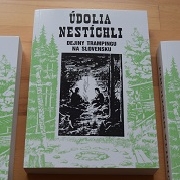 Kniha ÚDOLIA NESTÍCHLI - dějiny trampingu na Slovensku